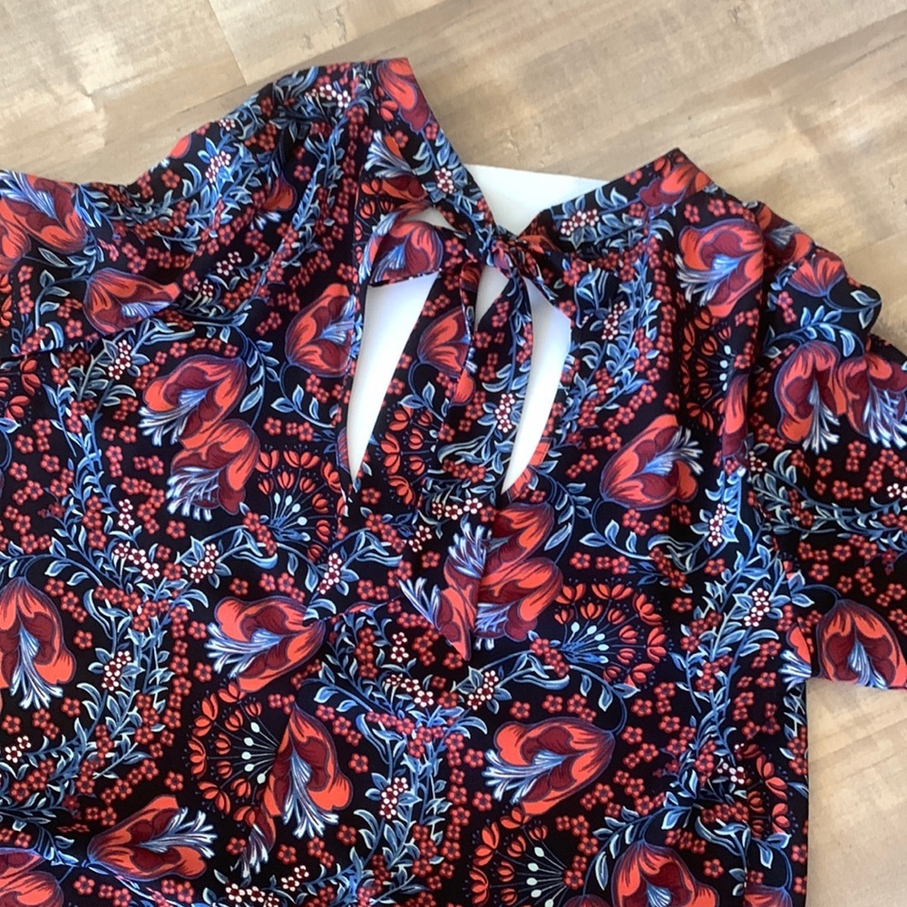 Patterned Dress - Picture 3 of 6